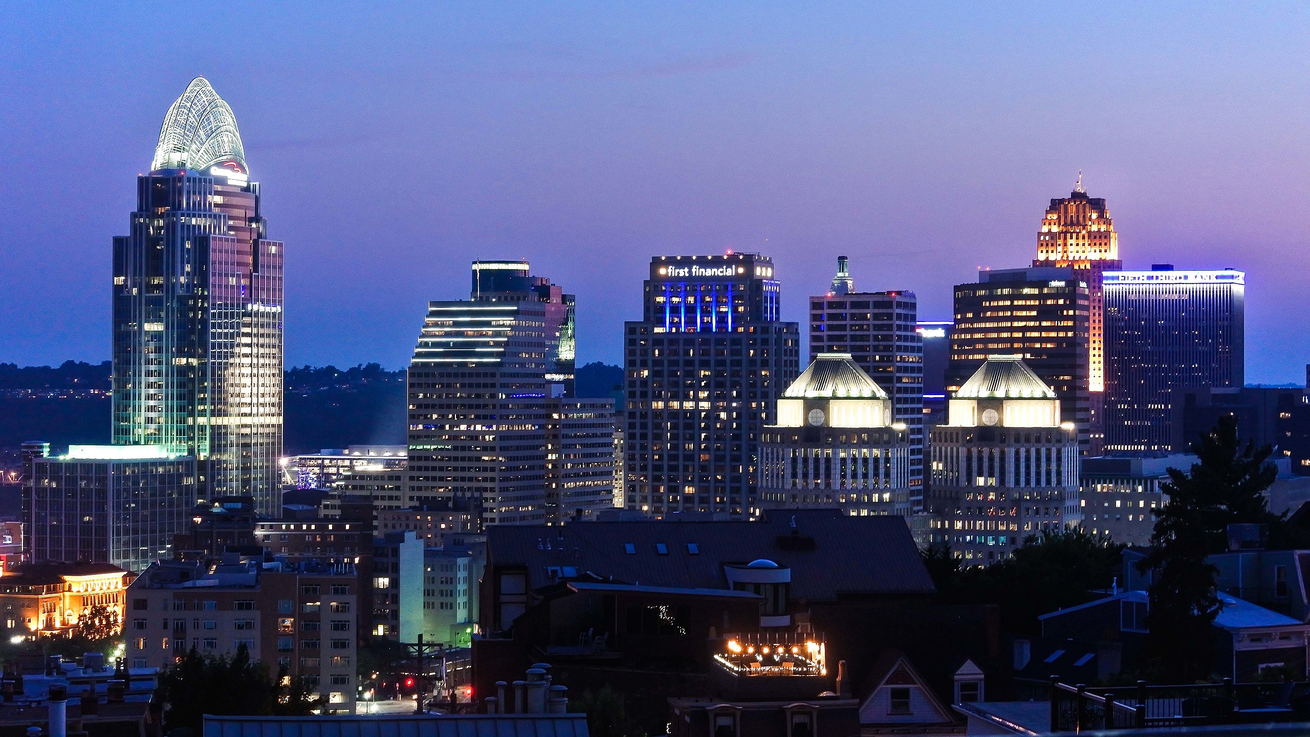 Downtown_Cincinnati_viewed_from_Mt._Adams_(cropped).jpg